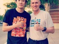 德甲赛程吃紧，法兰克福今夜主帅复盘，球迷炸锅，临场指挥获称赞 -多米官方入口