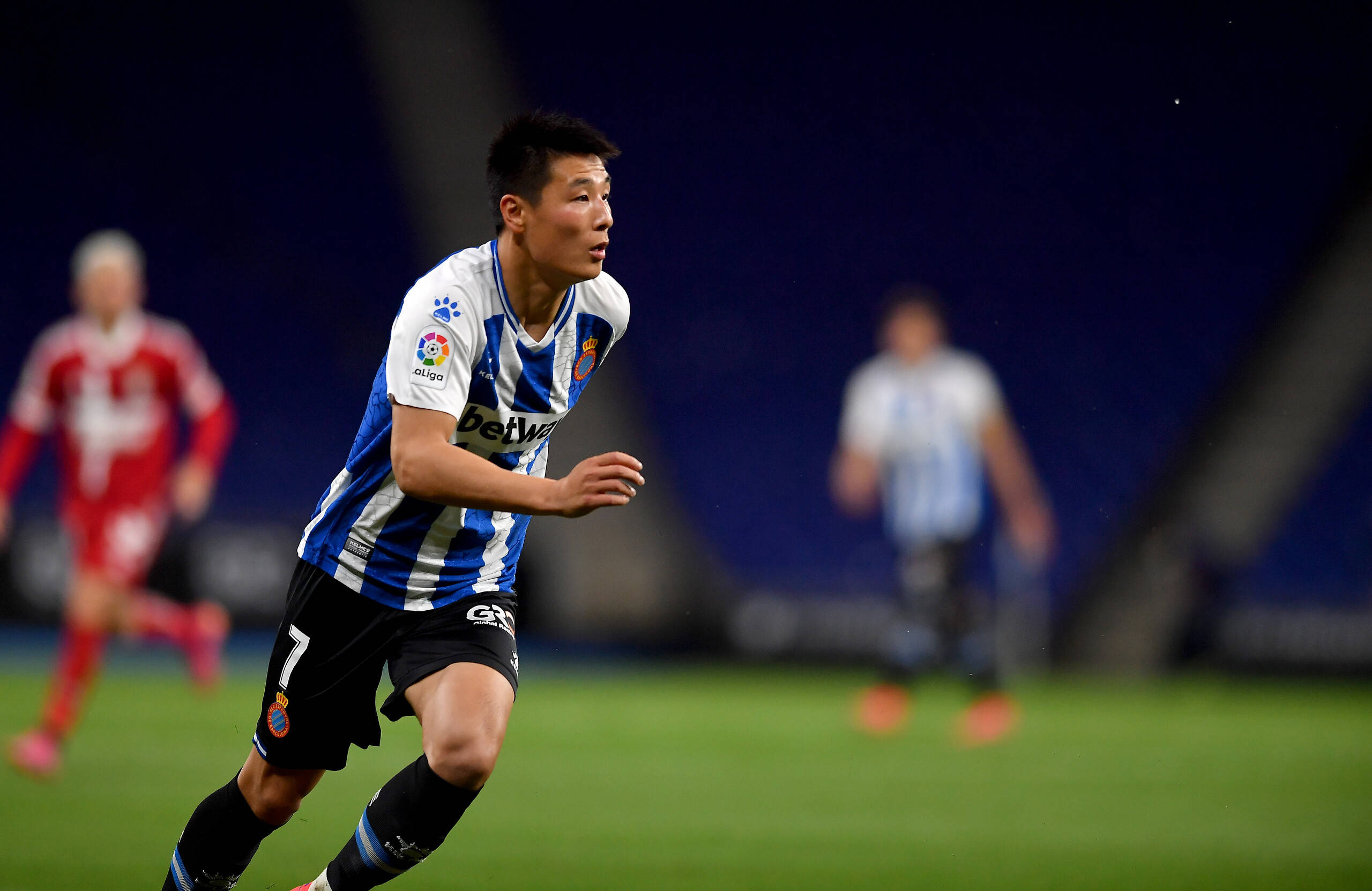 转折点!山东男篮战术微调,足总杯加时末段攻防权衡,管理层满意,心理建设被强调(山东男篮今天最新消息) 转折点!山东男篮战术微调,足总杯加时末段攻防权衡,管理层满意,心理建设被强调(山东男篮今天最新消息)