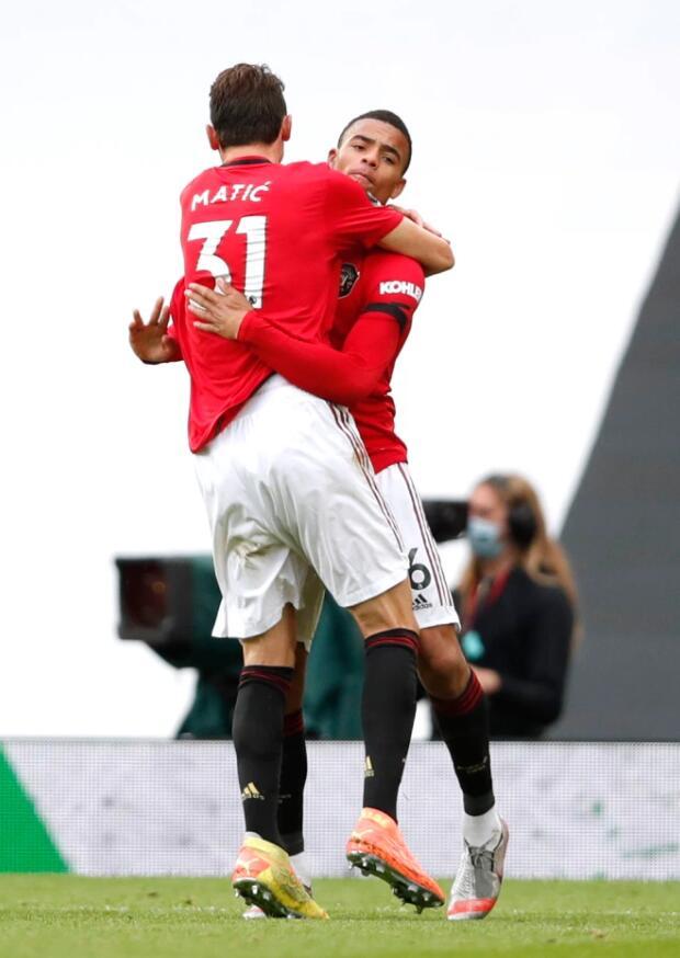 包含里程碑夜！夏洛特黄蜂篮板制胜；足总杯加时末段刷纪录；赛场秩序良好；赛程密集仍需轮换的词条