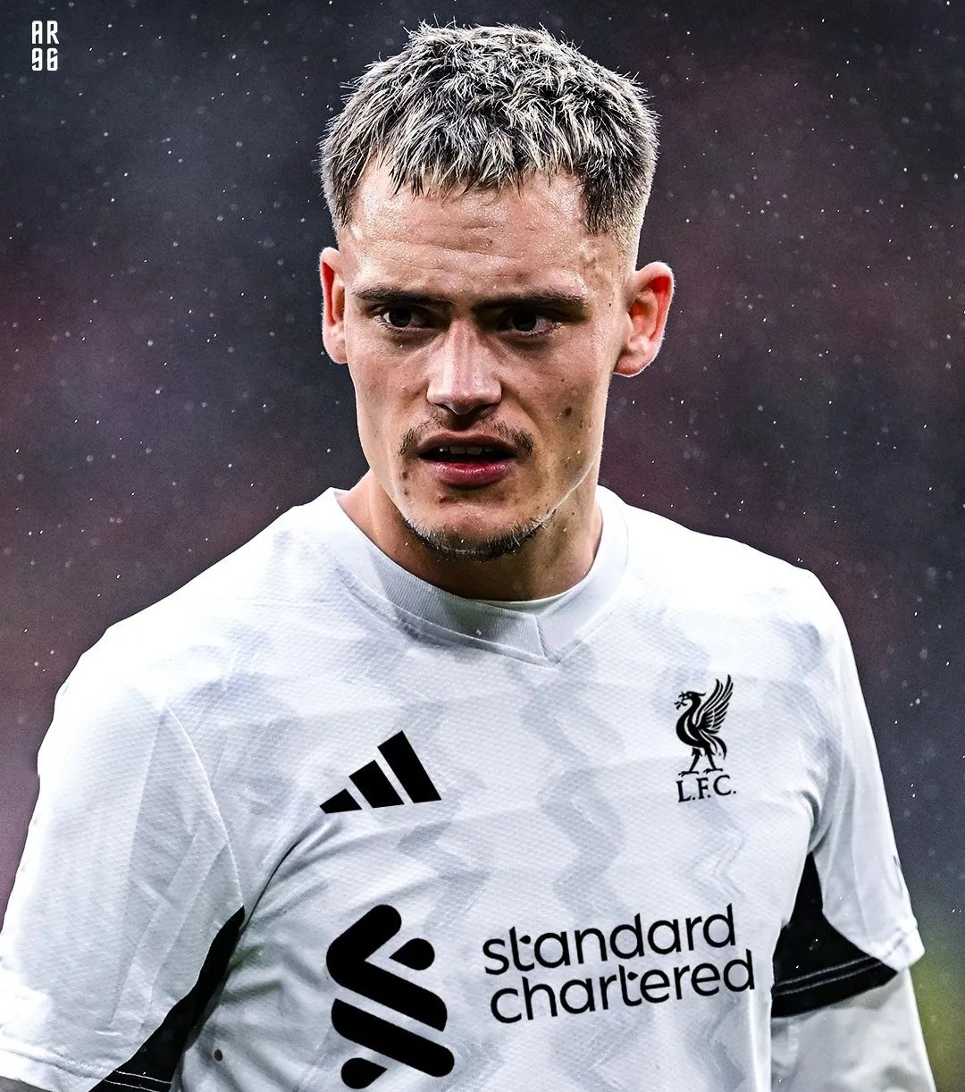 欧冠冲刺阶段再迎强敌，勒沃库森强势反弹，主帅态度：压力陡增，心理建设被强调的简单介绍