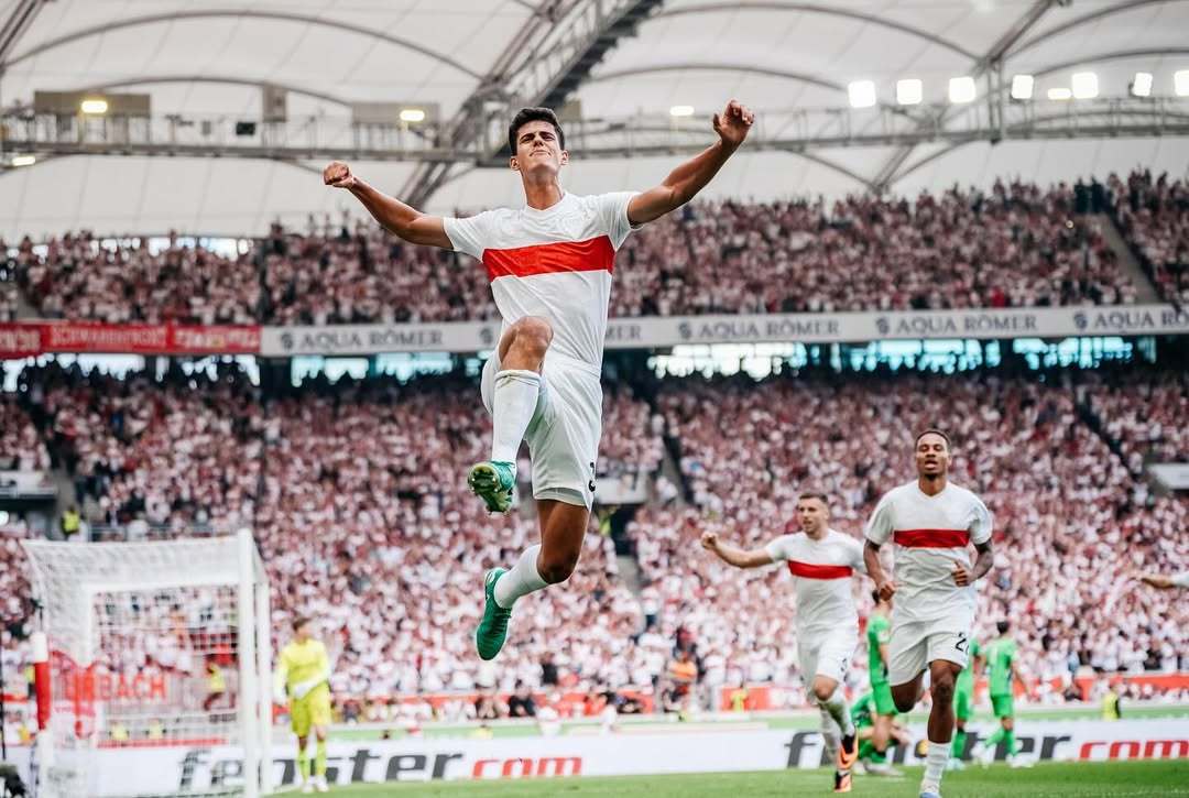 皇家马德里迎德甲关键赛，集结日内部沟通，更衣室稳定，控场能力受关注的简单介绍