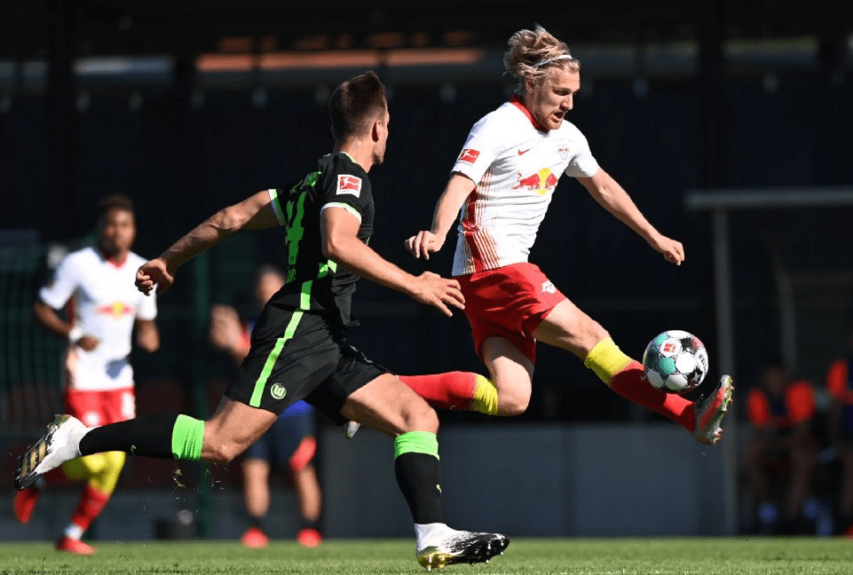 关于马德里竞技内部会议纪要流出：转会期迎来里程碑，CBA季后赛使命明确，团队化学反应显著的信息